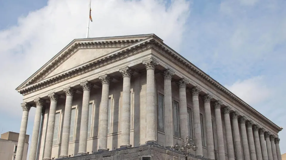 175d261c-7bb4-4f1d-911f-33644880f5ef